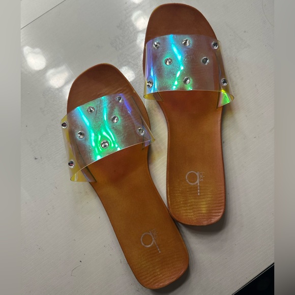 Bakers flat iridescent sandals with rhinestones size 7 - Picture 1 of 5